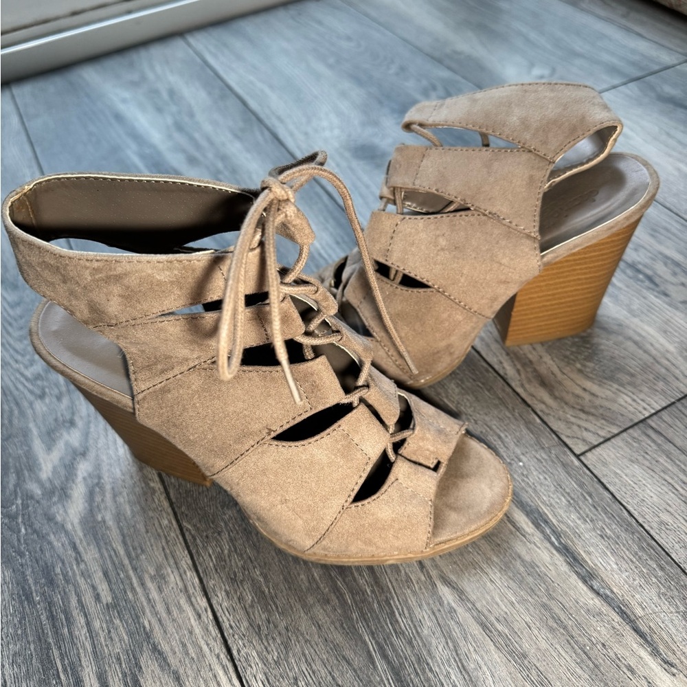 Tan Chunky Heels